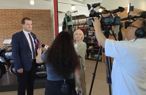 Журналисты региональных телеканалов - в музее "Гараж СССР. Ретромототехника" 
