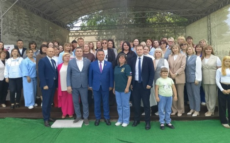 В Усадьбе семьи Ульяновых состоялось торжественное мероприятие, посвященное трехлетию со дня образования филиала в Ульяновской области фонда "Защитники Отечества" 