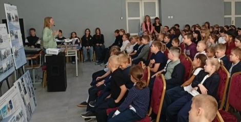 Сотрудники Ленинского мемориала представили в Сурском районе Ульяновской области три передвижные выставки 