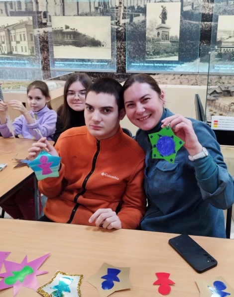 Свет Рождества для каждого: инклюзивные встречи в Доме-музее В.И. Ленина 