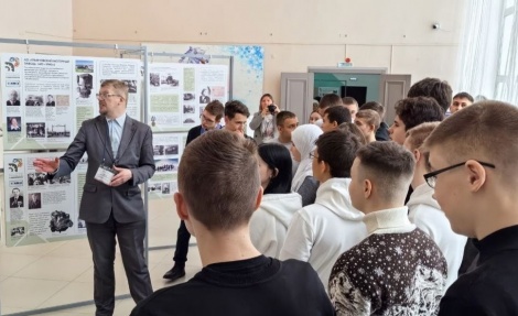 В 2026 году в муниципальных образованиях Ульяновской области продолжается работа выставочного проекта "Созидатели. 80 лет трудового подвига" 